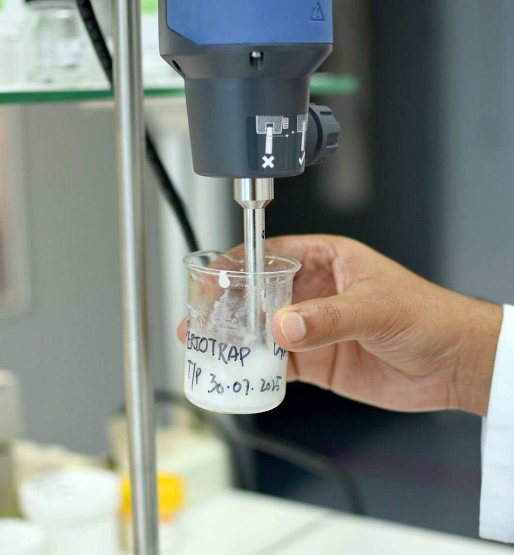 Von Pulver zu Paste: Wie entsteht Zahnpasta?